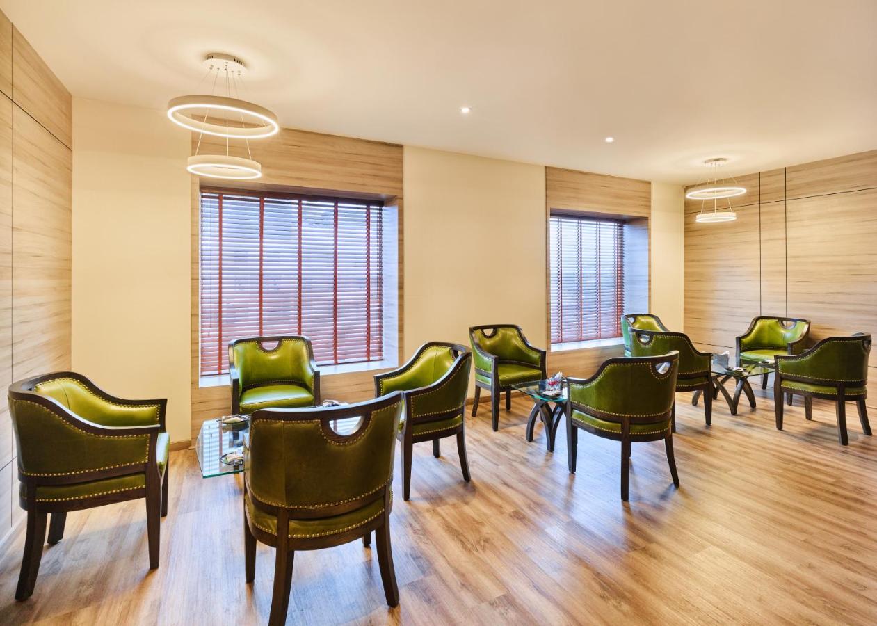 Hycinth Hotels Thiruvananthapuram Esterno foto