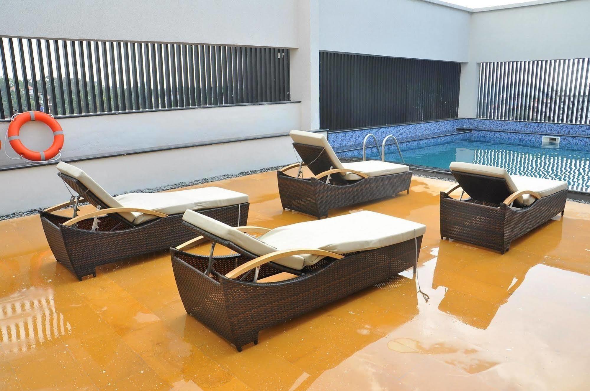 Hycinth Hotels Thiruvananthapuram Esterno foto